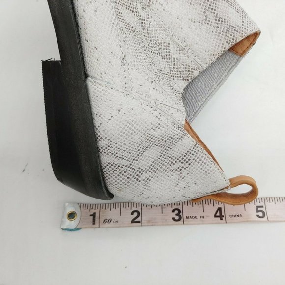 Gentle Souls Neptune Western Leather Ankle Boot 6 - Picture 7 of 9